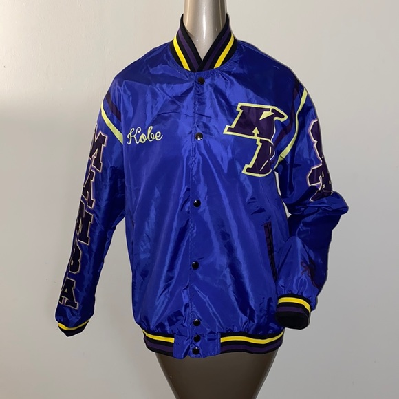🏀Kobe Bryant-“Legends Never Die” Jacket🏀 - Picture 2 of 10